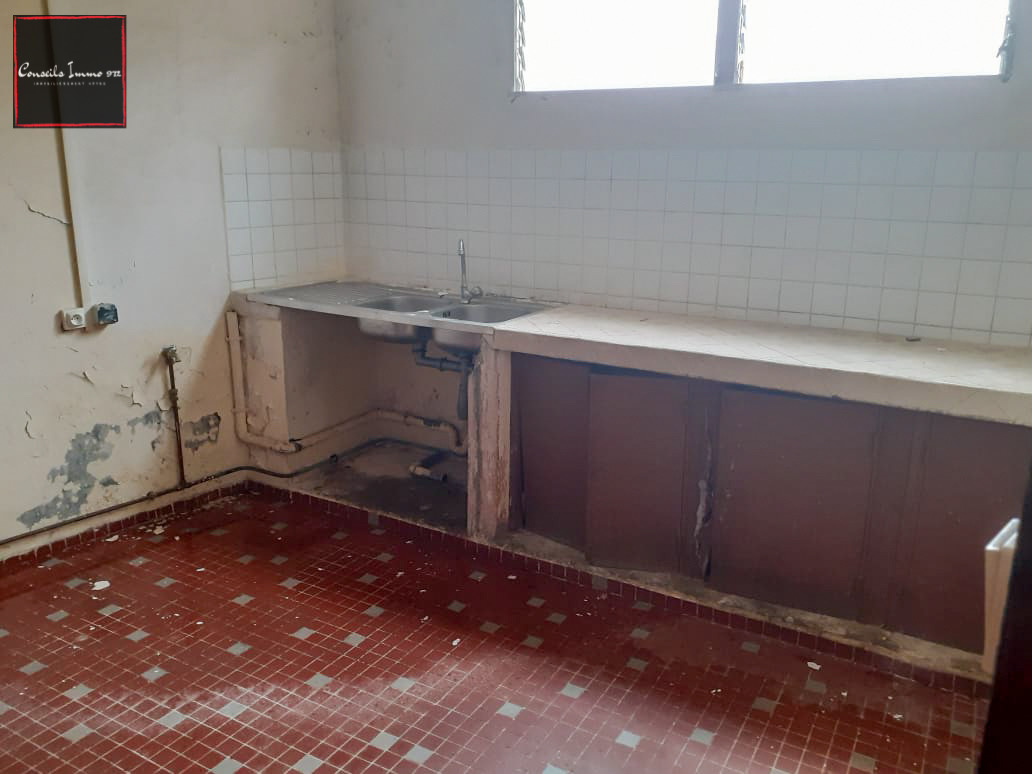 Immeuble de 260m2 pour investir 305000 EUR à Lamentin — photo 6