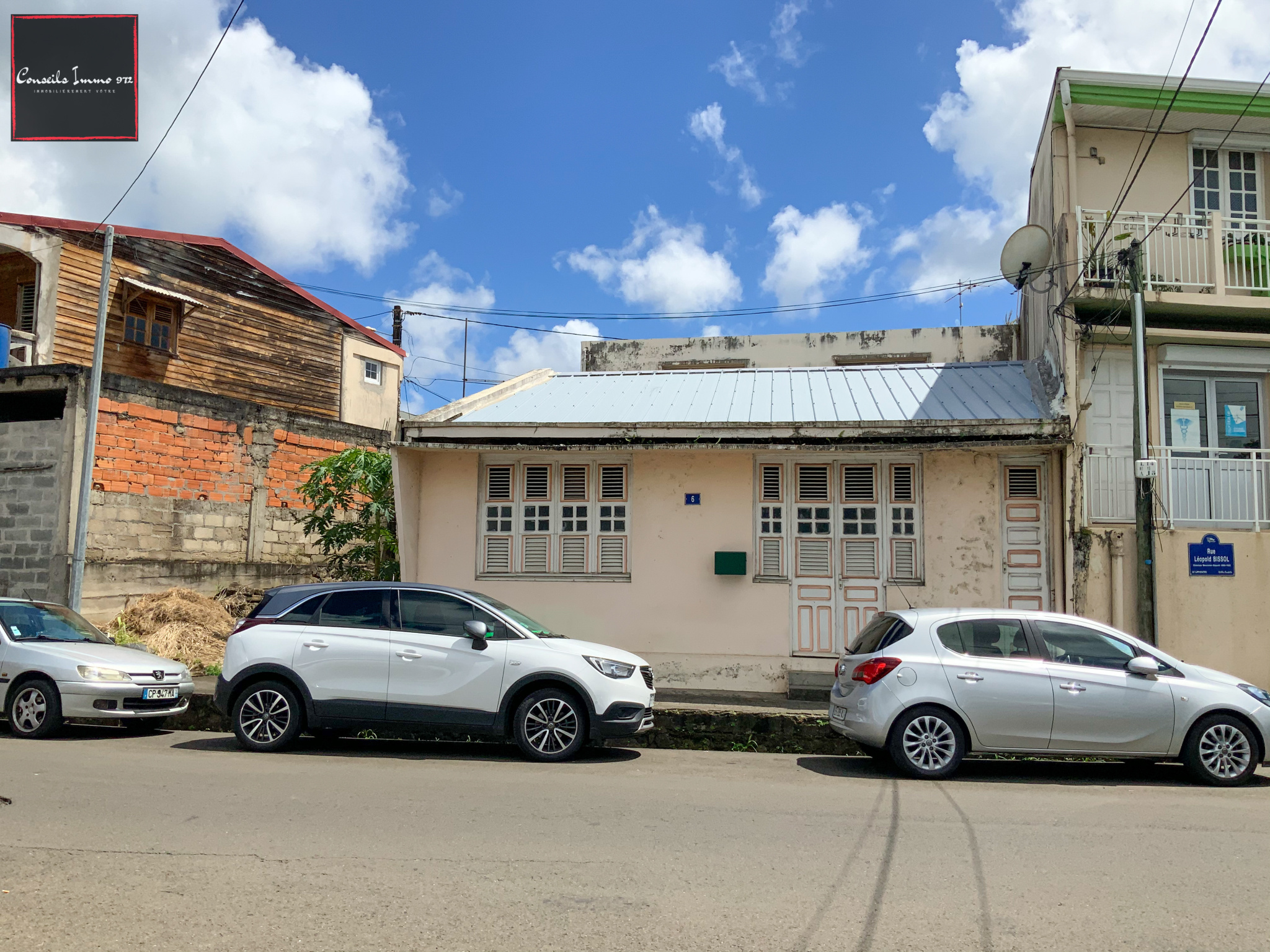 Immeuble de 260m2 pour investir 305000 EUR à Lamentin — photo 3