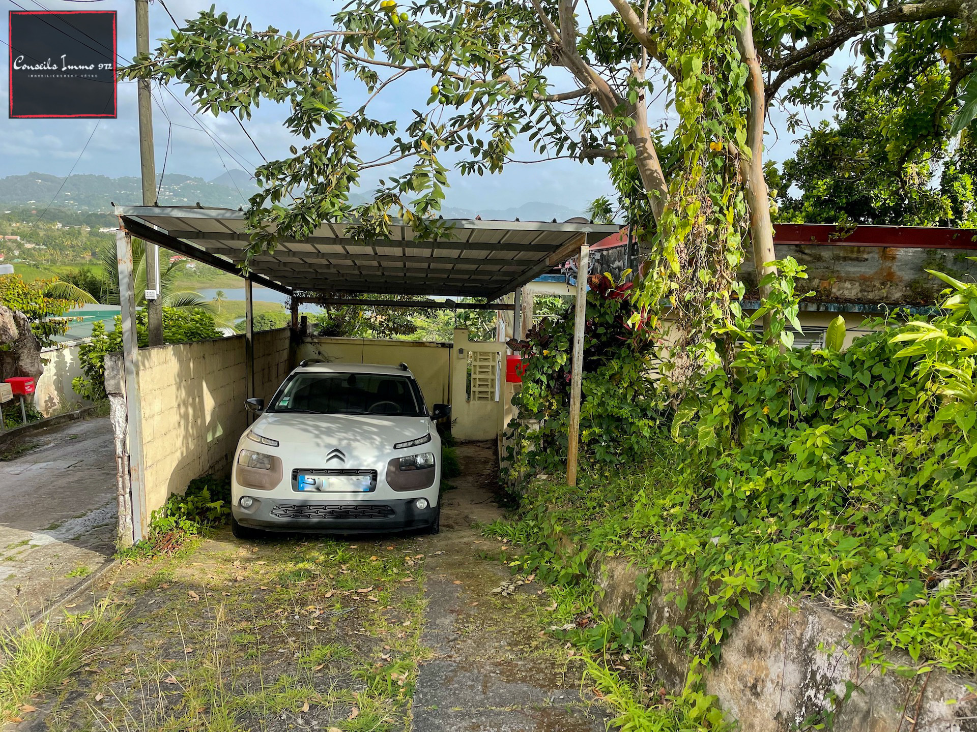 À Ducos, Maison F4 à rénover en vente — photo 3