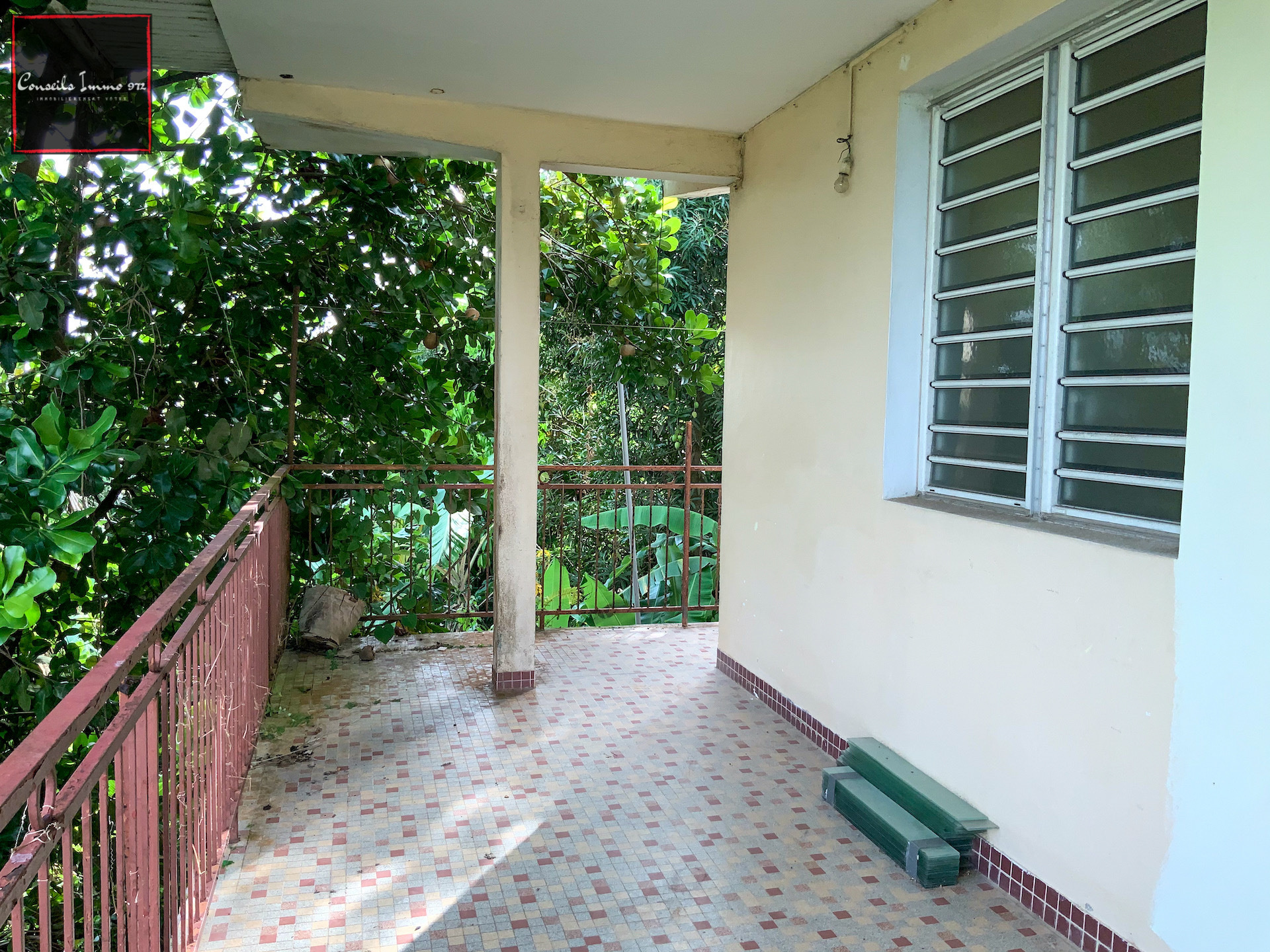À Ducos, Maison F4 à rénover en vente — photo 6