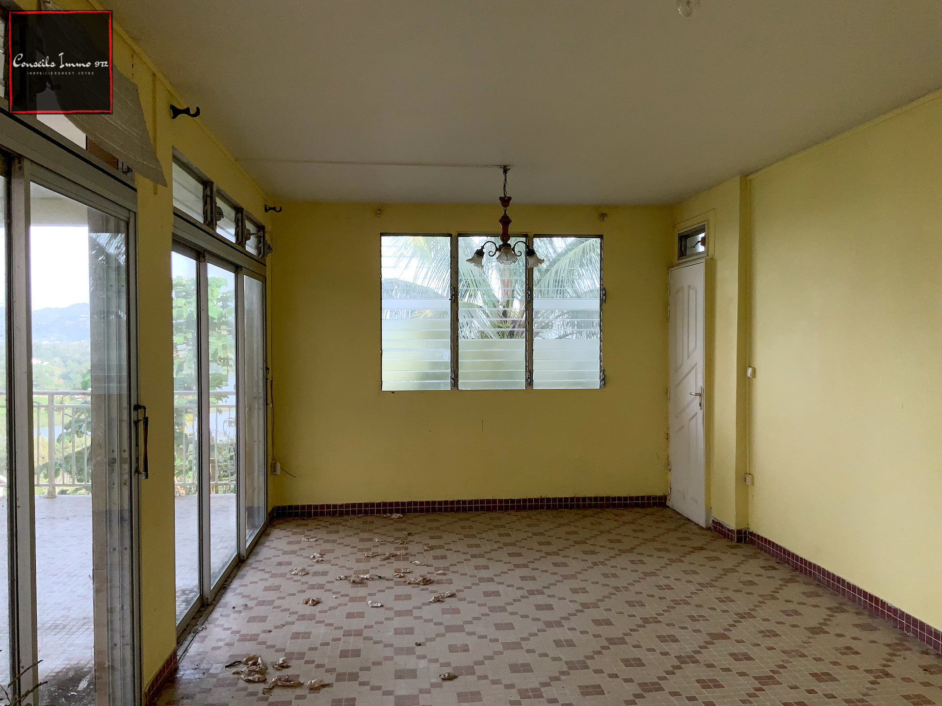 À Ducos, Maison F4 à rénover en vente — photo 7