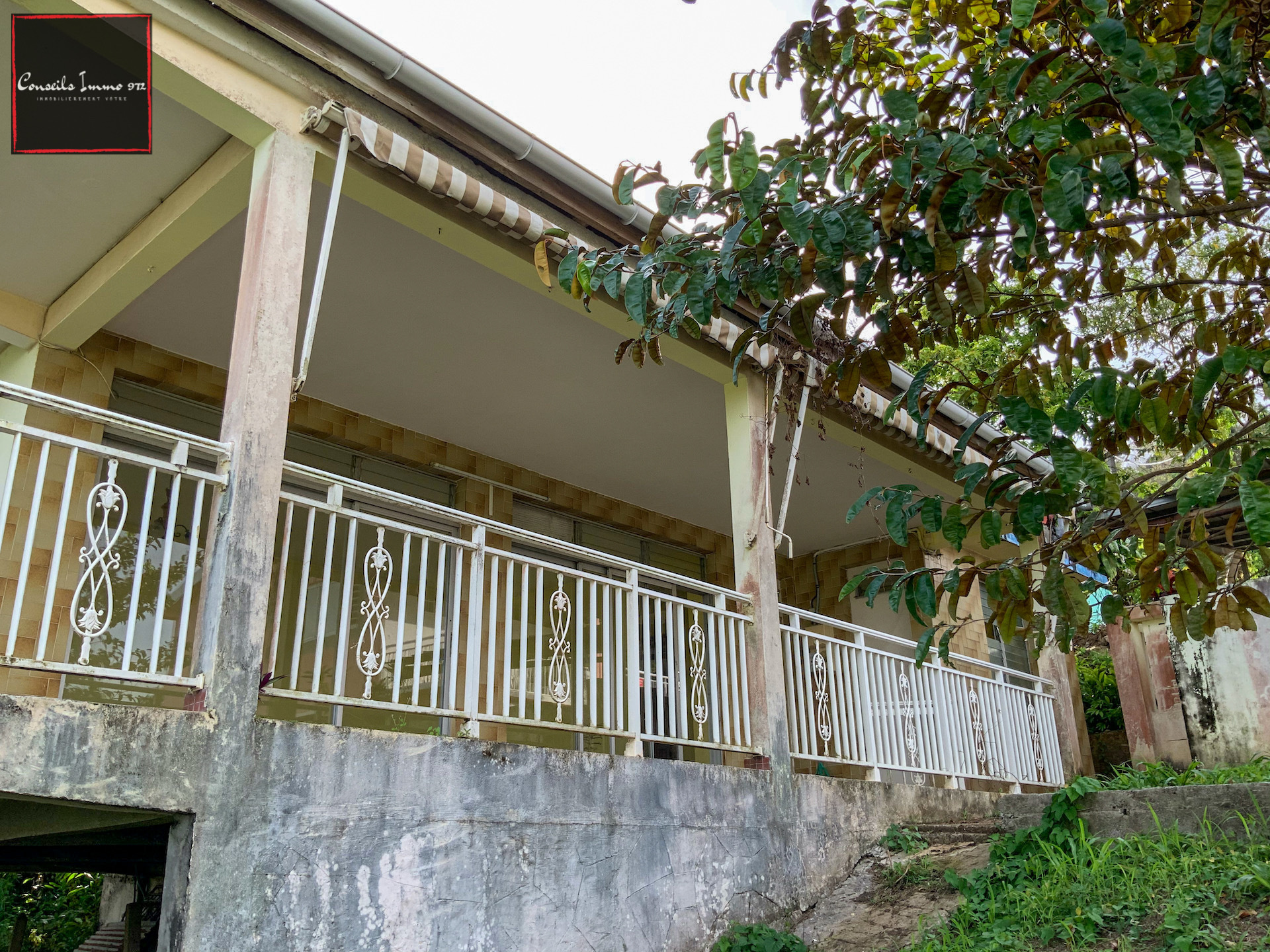À Ducos, Maison F4 à rénover en vente — photo 2