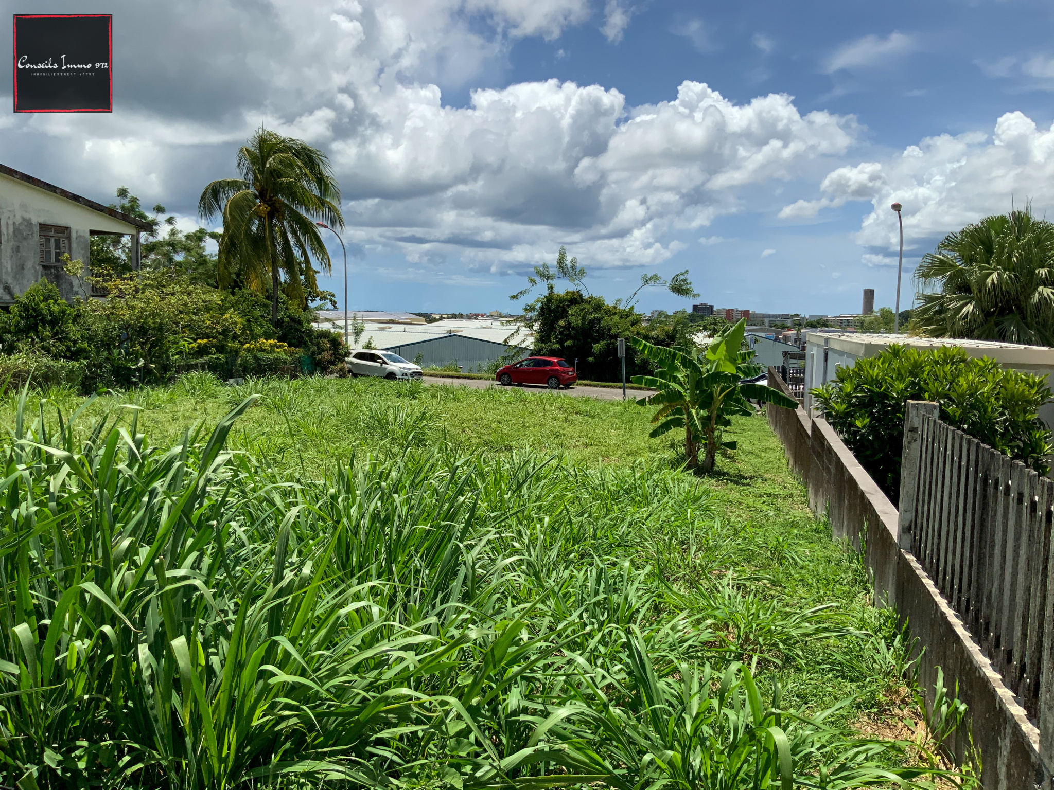 À vendre à Lamentin : terrain avec CONSEILS IMMOBILIERS MART — photo 4