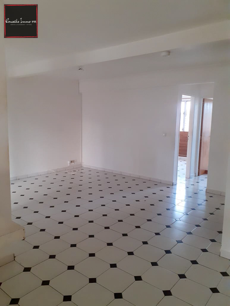 Grand appartement T4 en vente à Ducos — photo 3