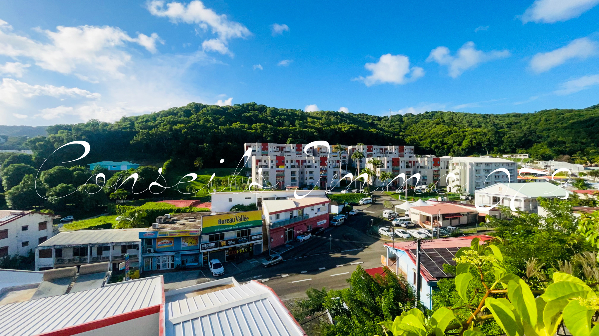 À Vendre   Ensemble Immobilier à réinventer   Bourg du Marin — Le Marin