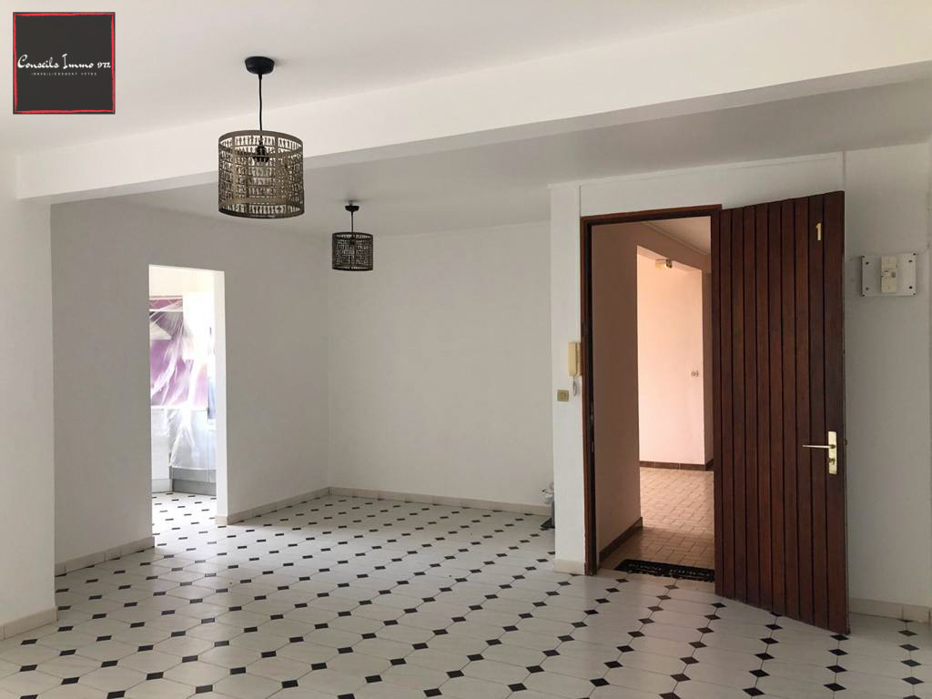 Appartement T3 rénové à vendre à Ducos — Ducos
