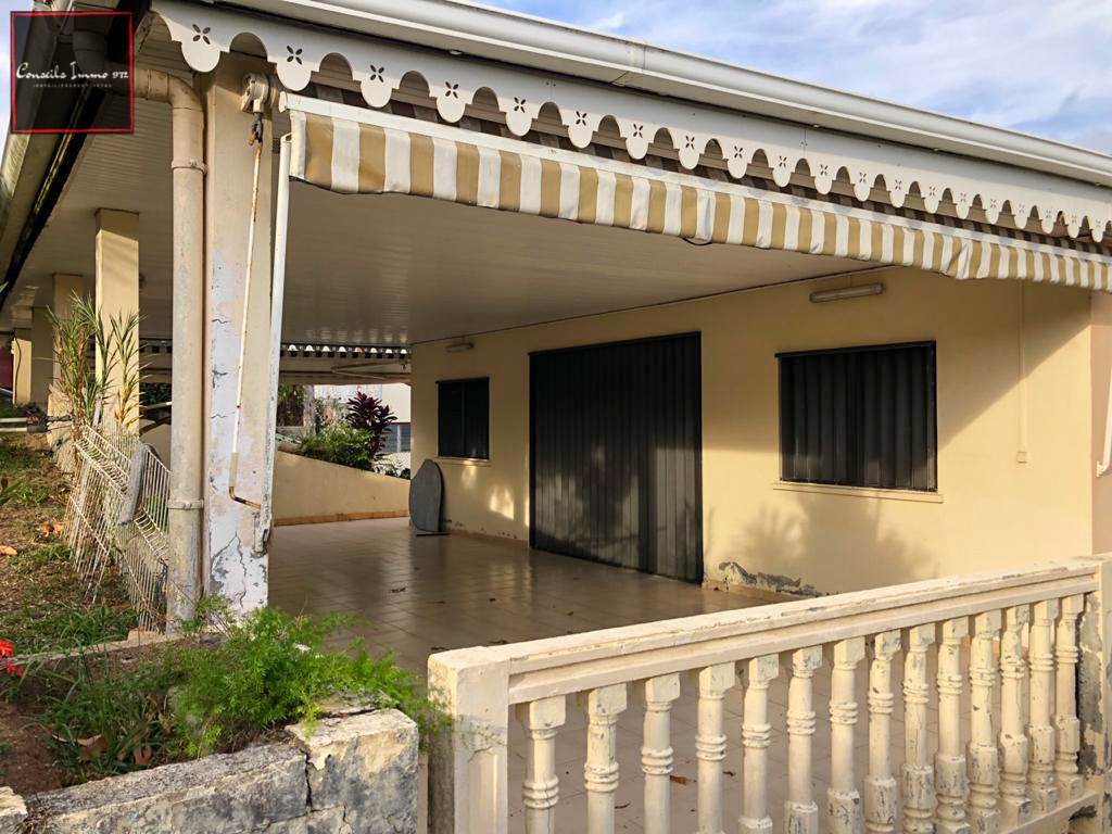 À Fort-De-France, villa à acheter pour petite famille — photo 8