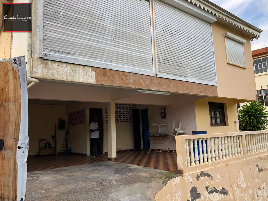 À Fort-De-France, villa à acheter pour petite famille — photo 3