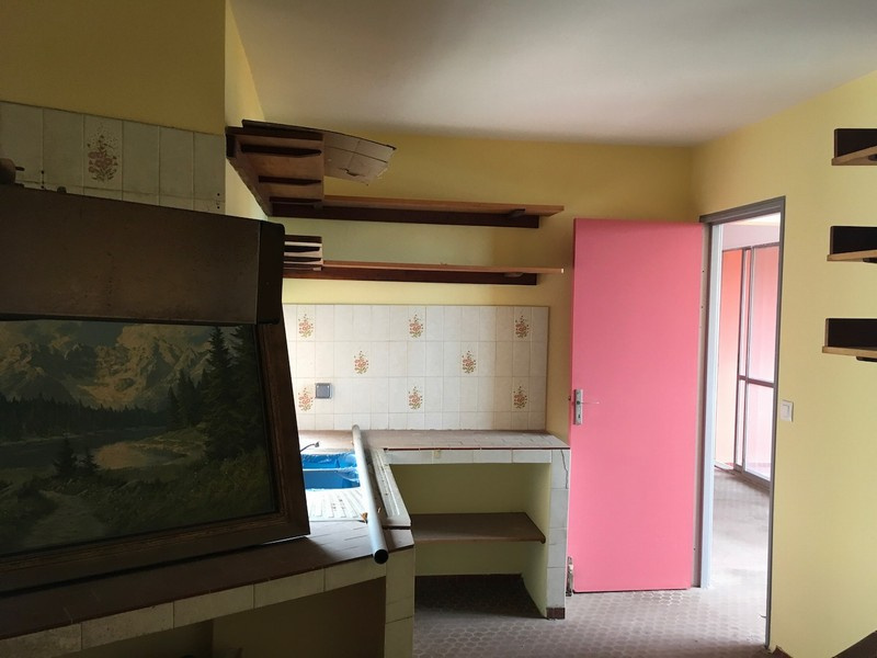 À Fort-De-France, appartement avec 4 pièces à acheter — photo 7