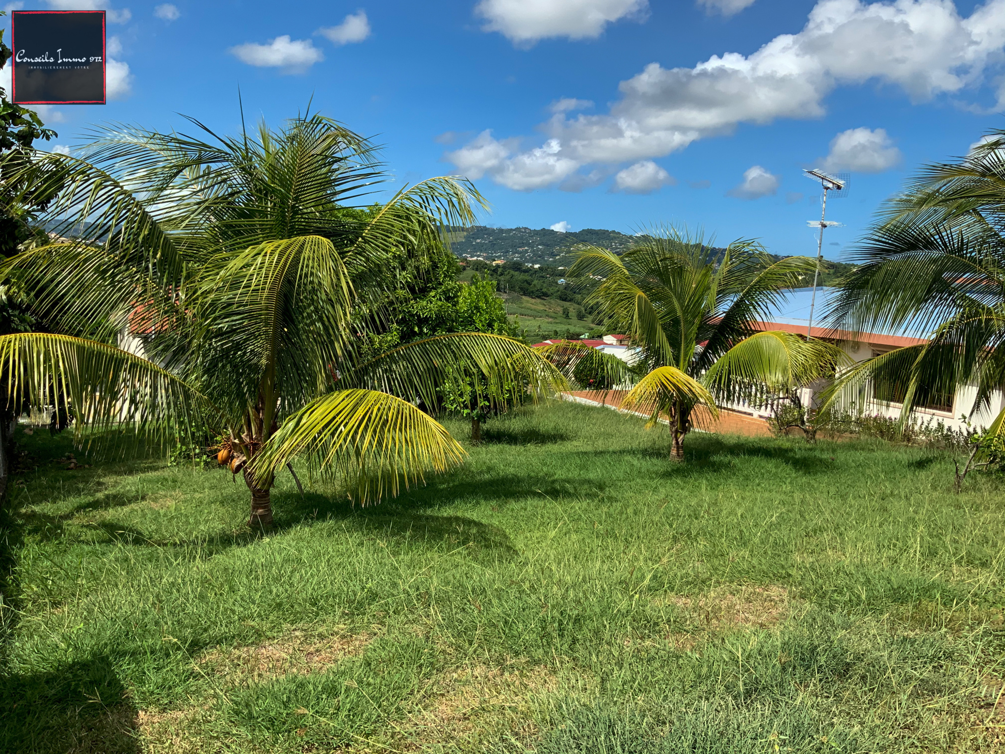 À Ducos, Villa F5 de 147 m2 et jardin de 1 110 m2 en vente — photo 5