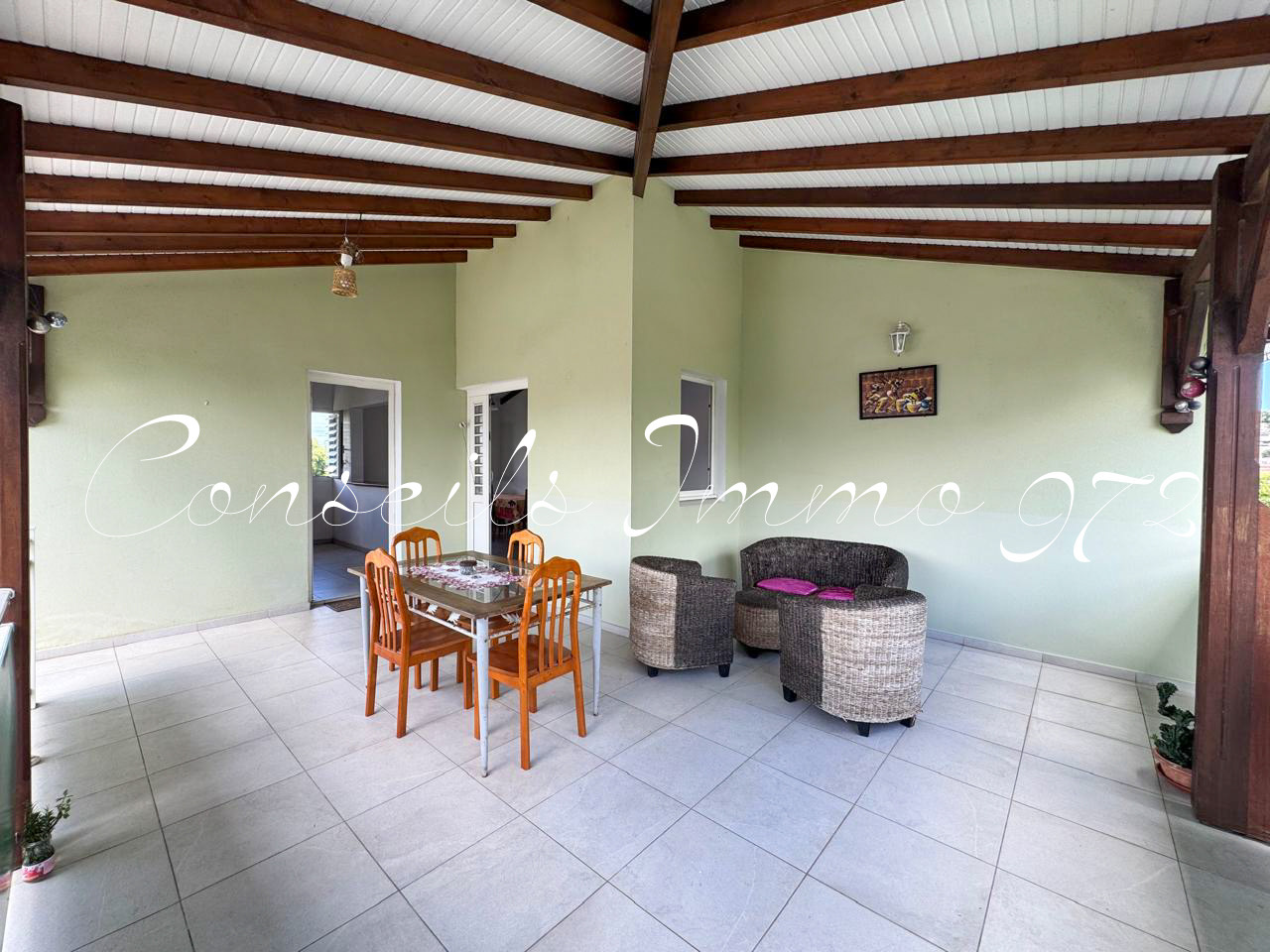 Location Appartement T4 Meublé et refait à neuf - FORT-DE-FR — Fort-de-France