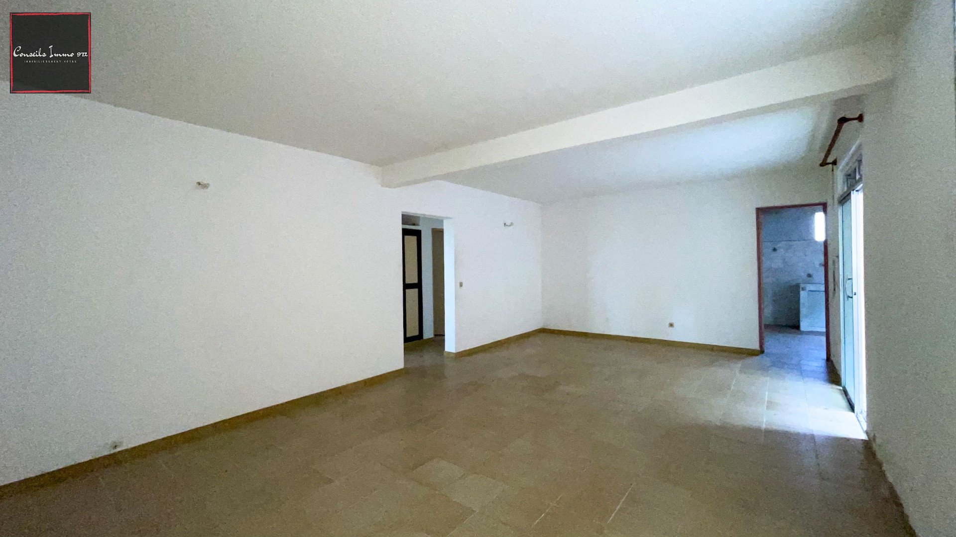 En vente à Fort-De-France : appartement avec 4 pièces — photo 7